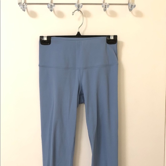 Yogalicious High Waist Capri Blue Grey Leggings Size S - Picture 6 of 9